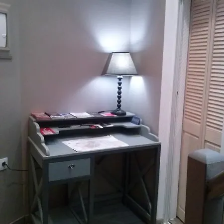 D'hotes Le Massanous Bed & Breakfast